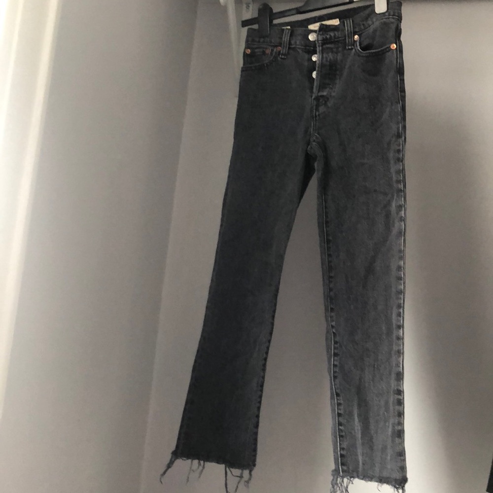 Levi's Wedgie Straight Petite Black Jean